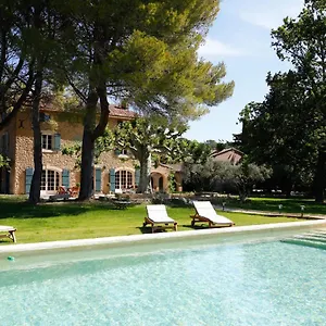https://desir-de-provence.fr-provencehotel.com